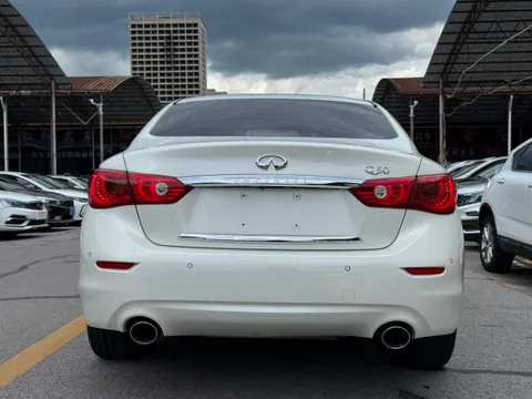 Infiniti Q50L