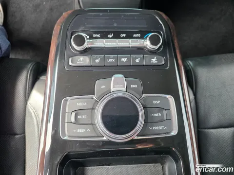 Genesis G90 (EQ900)