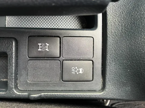 Toyota Yaris (Vitz)