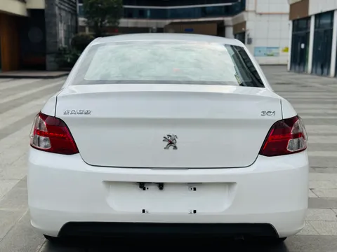 Peugeot 301