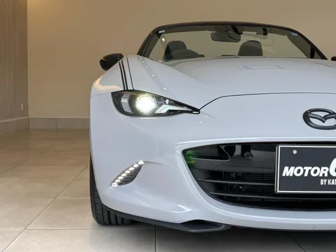 Mazda MX-5 (Roadster)