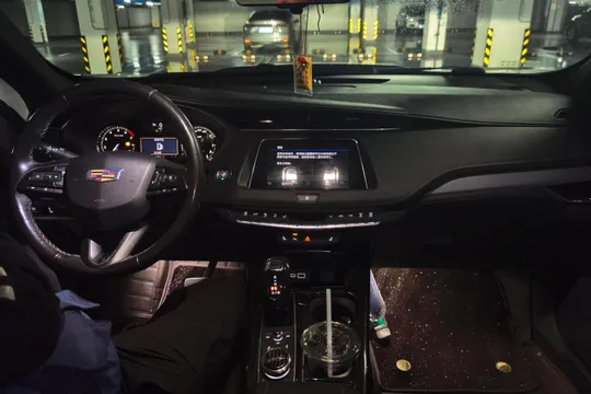 Cadillac XT4