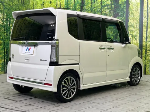 Honda N-BOX Custom