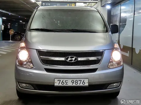 Hyundai Grand Starex
