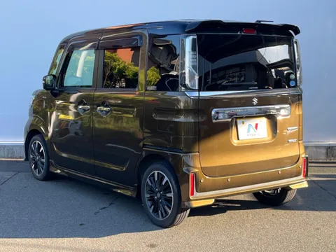 Suzuki Spacia Custom