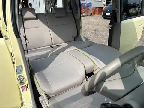 Toyota Pixis Space