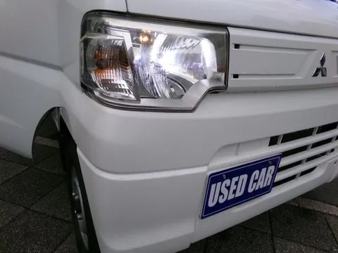 Mitsubishi Minicab Van
