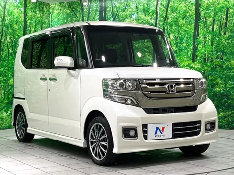 Honda N-BOX Custom