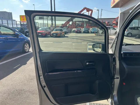 Suzuki Wagon R Stingray