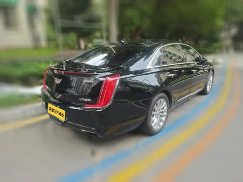 Cadillac XTS