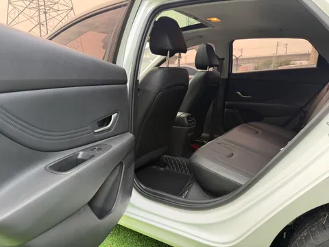 Hyundai Elantra (Avante)