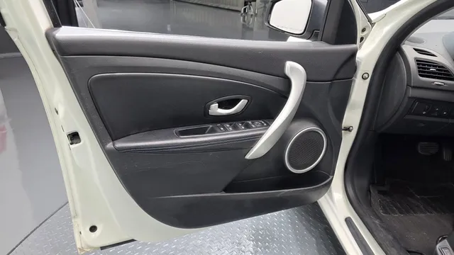 Renault SM3