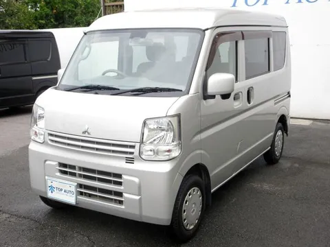 Mitsubishi Minicab Van