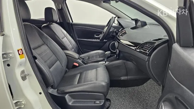Renault SM3