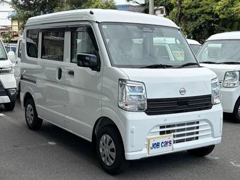 Nissan Clipper Van