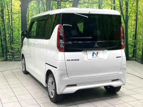Mitsubishi eK Space