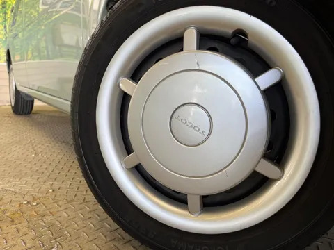 Daihatsu Mira Tocot