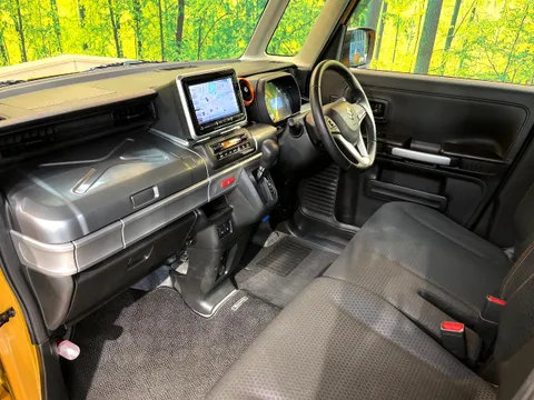 Suzuki Spacia Gear