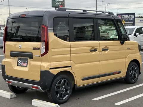 Suzuki Spacia Gear