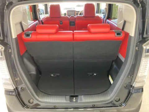 Honda N-BOX Slash