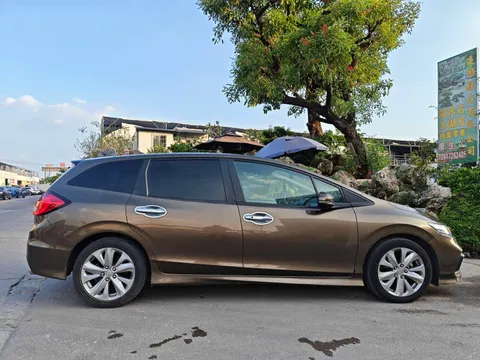 Honda Jade