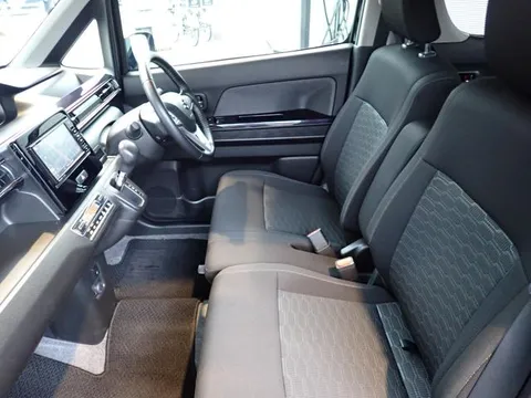 Suzuki Wagon R Stingray