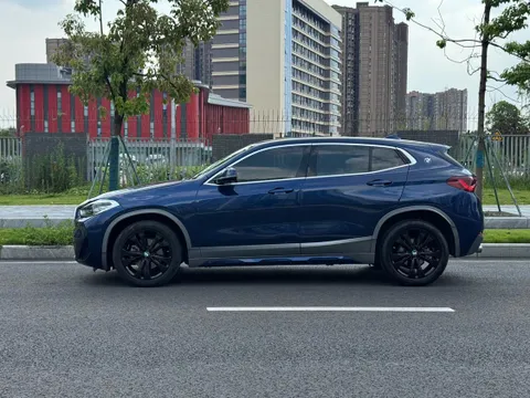BMW X2