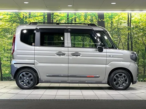 Suzuki Spacia Gear