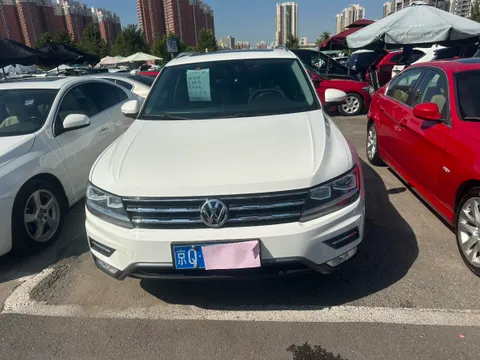 Volkswagen Tiguan L