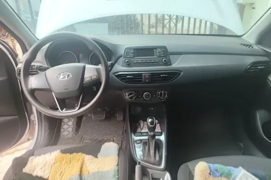 Hyundai Celesta