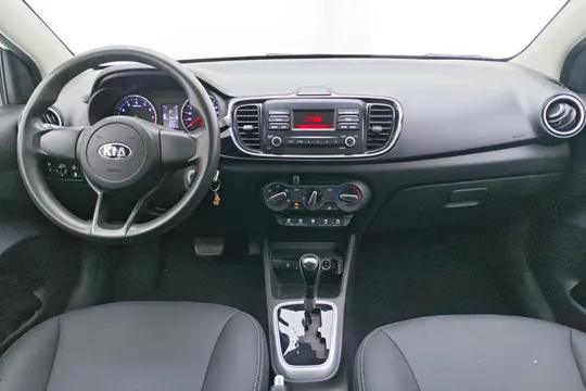 Kia Pegas