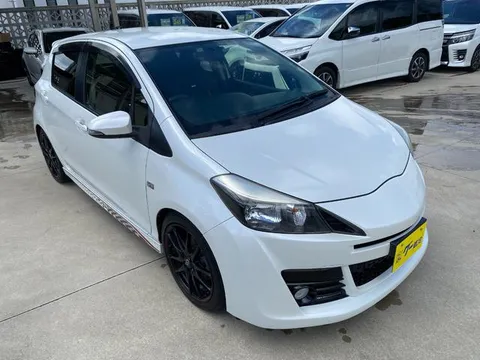 Toyota Yaris (Vitz)