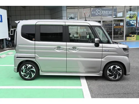 Suzuki Spacia Custom