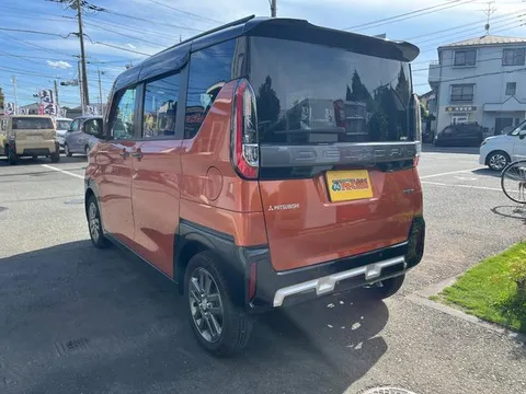 Mitsubishi Delica Mini