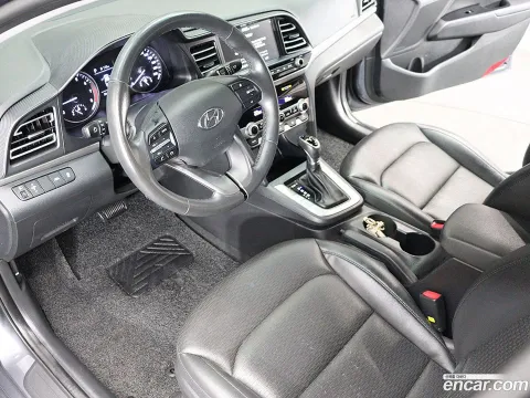 Hyundai Elantra (Avante)