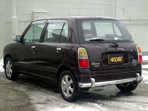 Daihatsu Mira Gino
