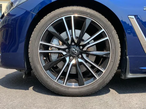 Infiniti