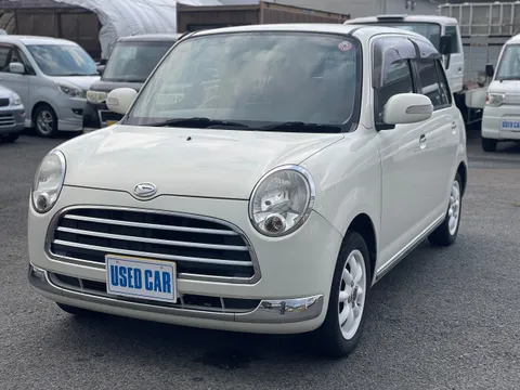 Daihatsu Mira Gino