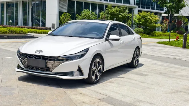 Hyundai Elantra (Avante)