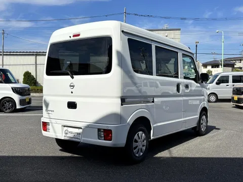 Nissan Clipper Van