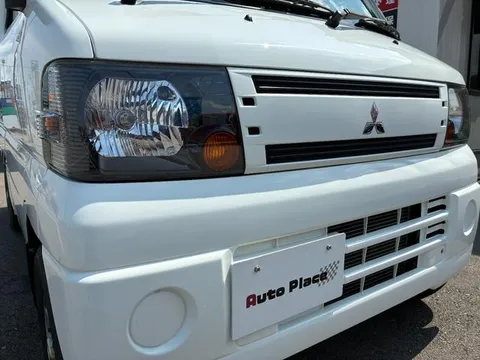 Mitsubishi Minicab Truck