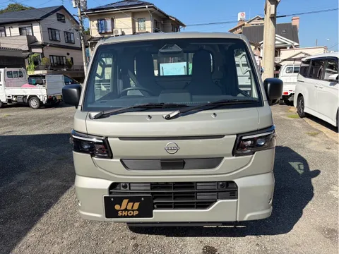 Nissan Clipper Truck