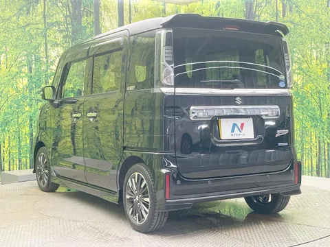 Suzuki Spacia Custom