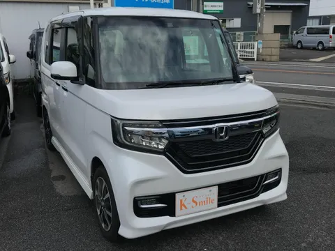 Honda N-BOX Custom
