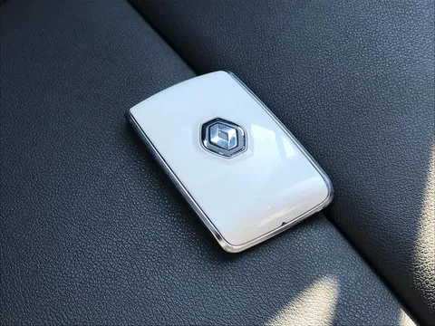 Renault Lutecia