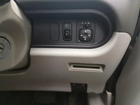 Mitsubishi I
