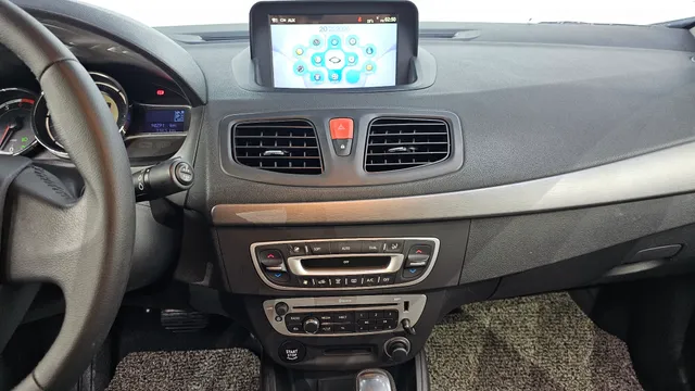 Renault SM3