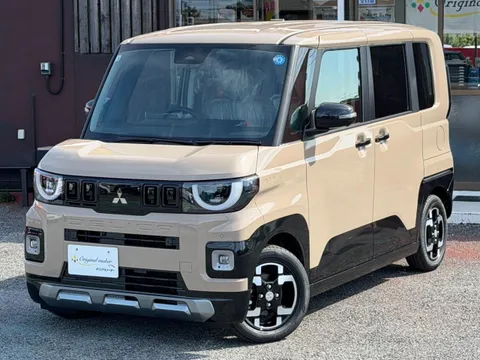 Mitsubishi Delica Mini