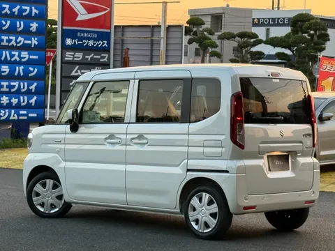 Suzuki Spacia