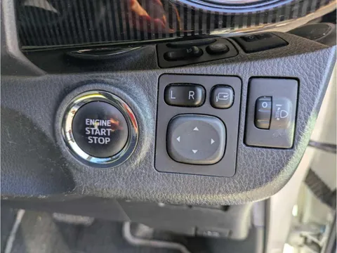 Toyota Yaris (Vitz)